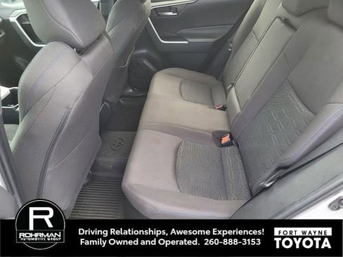 Used 2023 Toyota RAV4 SE AWD/4WD image 6
