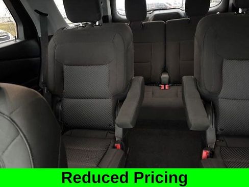 Used 2022 Ford Explorer XLT image 31