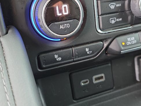 Certified 2022 Chevrolet Tahoe Z71 w/ Luxury Package image 25