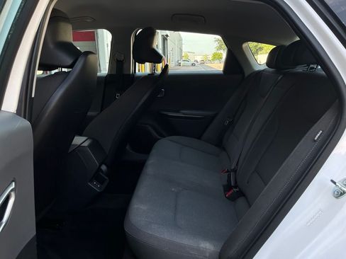 Used 2025 Kia K4 FWD image 11