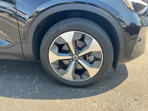 Used 2023 Volvo XC40 B5 Plus w/ Driver Assist Package AWD/4WD image 46