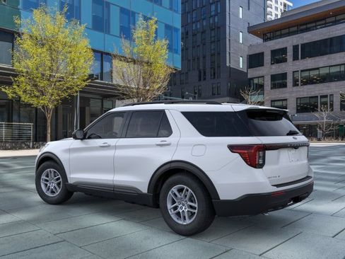 New 2026 Ford Explorer Active AWD/4WD image 4