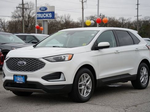 Certified 2024 Ford Edge SEL image 3