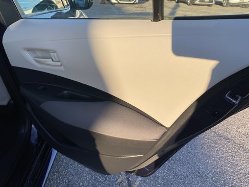 Used 2024 Toyota Corolla LE FWD image 17