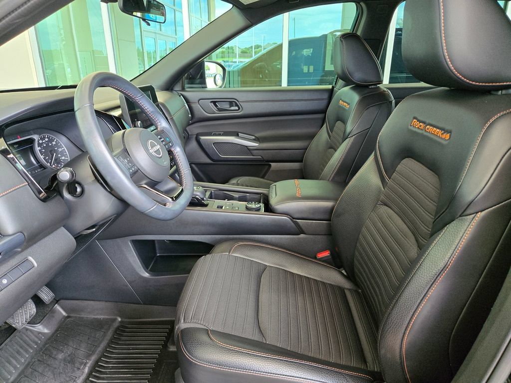 Used 2024 Nissan Pathfinder Rock Creek AWD/4WD image 9