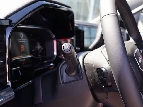 New 2025 GMC Sierra 2500 SLT w/ SLT Premium Package image 15