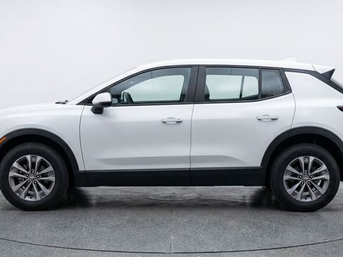 Used 2025 Chevrolet Equinox LT image 5