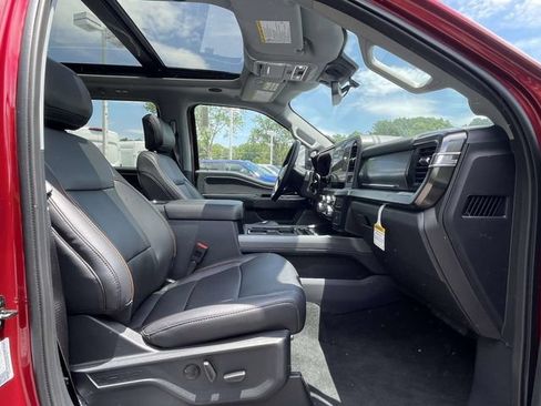 New 2026 Ford F250 Lariat w/ Black Appearance Package AWD/4WD image 31