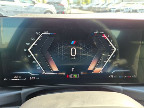 Used 2023 BMW 330i Sedan w/ M Sport Package RWD image 21