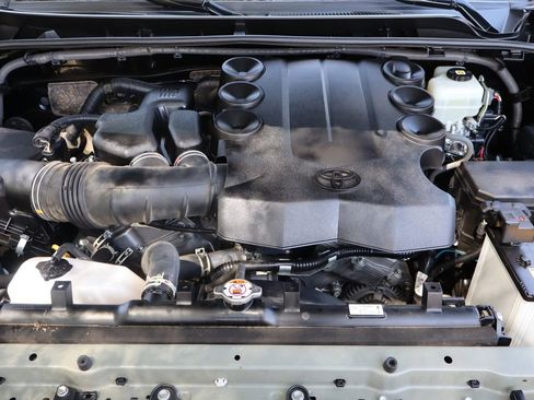 Used 2022 Toyota 4Runner TRD Off-Road Premium w/ Moonroof Package image 40