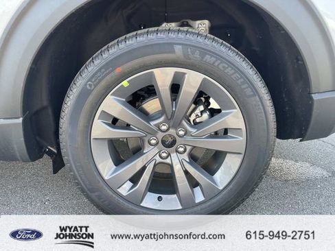 New 2026 Ford Explorer Active AWD/4WD image 11