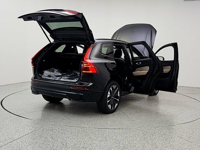 New 2027 Volvo XC60 B5 Ultra AWD/4WD image 11