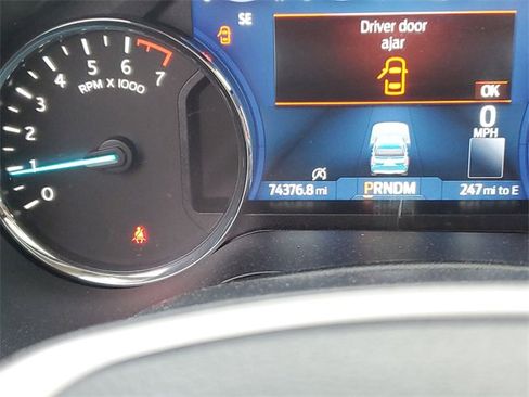 Used 2023 Ford Expedition Limited image 16