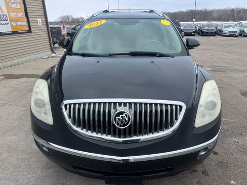 Used 2011 Buick Enclave CXL image 2