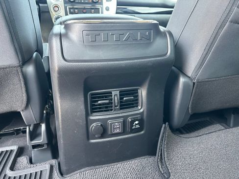 Used 2021 Nissan Titan SV w/ SV Convenience Package AWD/4WD image 23
