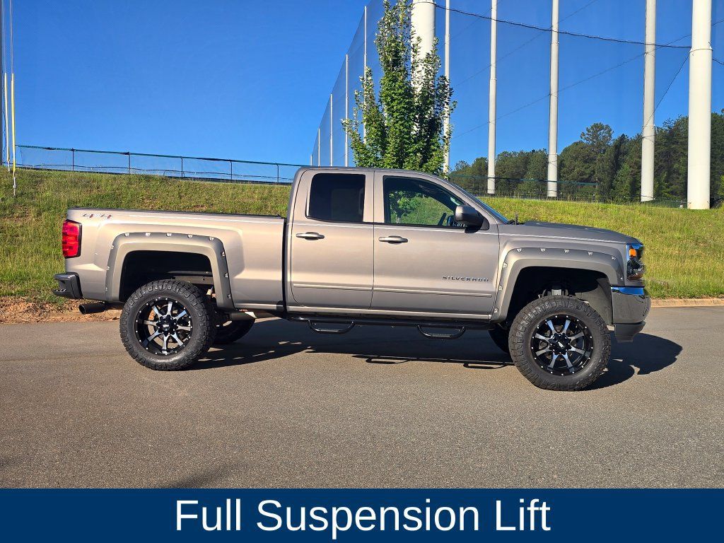 Used 2017 Chevrolet Silverado 1500 LT w/ All Star Edition AWD/4WD image 2