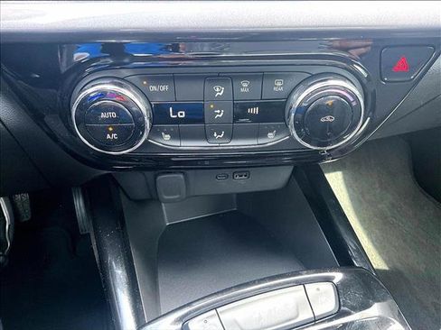 Used 2024 Chevrolet Trax ACTIV FWD image 24