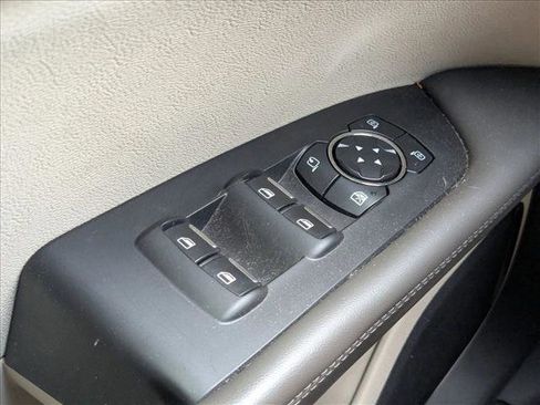 Used 2020 Lincoln Nautilus Reserve image 13