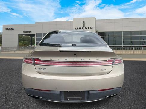 Used 2017 Lincoln MKZ Reserve w/ Climate Package FWD image 4