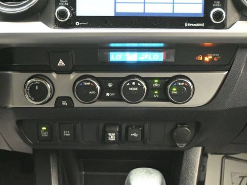 Used 2021 Toyota Tacoma SR5 w/ Technology Package AWD/4WD image 20