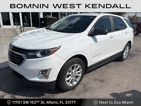 Used 2020 Chevrolet Equinox LS image 1