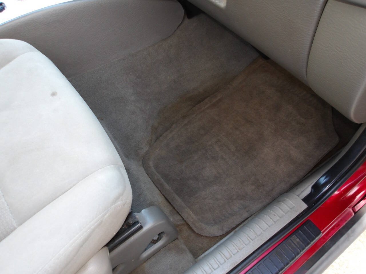Used 2005 Jeep Liberty Limited AWD/4WD image 18