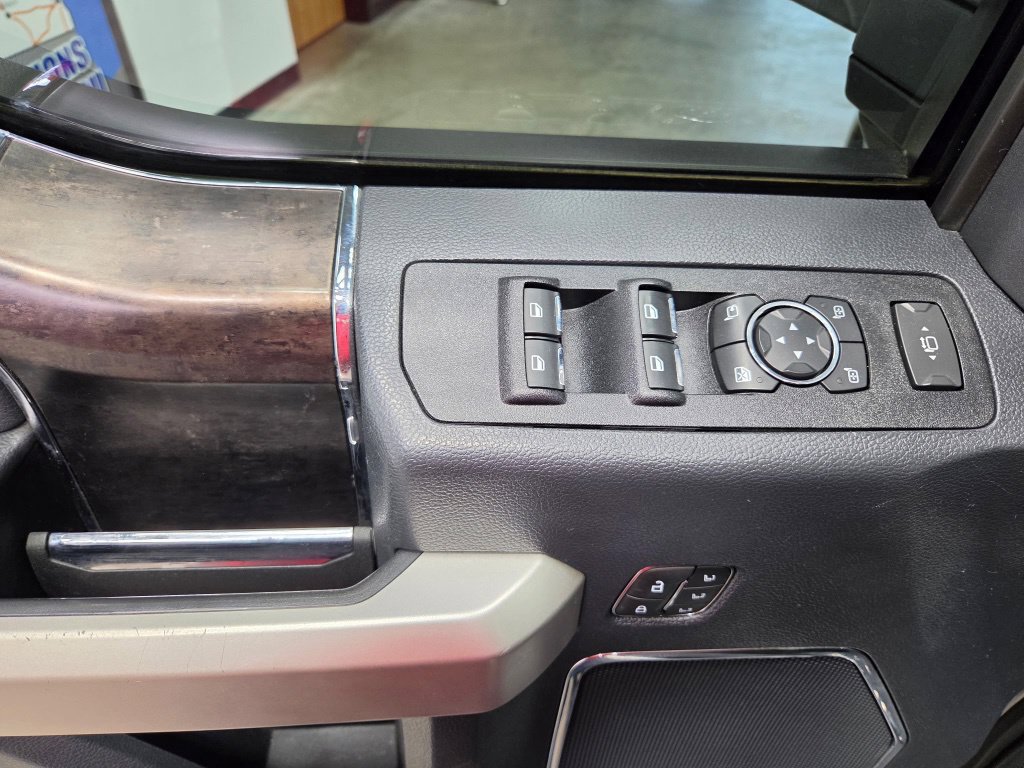 Used 2022 Ford F250 Lariat w/ Tremor Off-Road Package AWD/4WD image 27