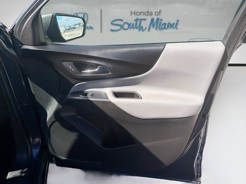 Used 2019 Chevrolet Equinox LS image 33