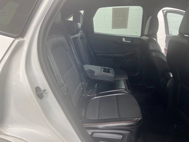 Used 2023 Ford Escape ST-Line w/ Tech Pack #1 AWD/4WD image 30