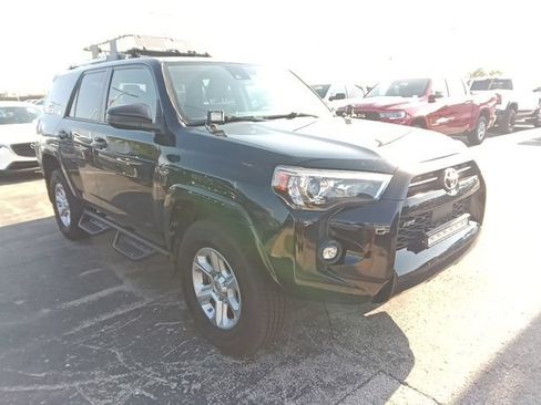 Used 2021 Toyota 4Runner SR5 AWD/4WD image 1