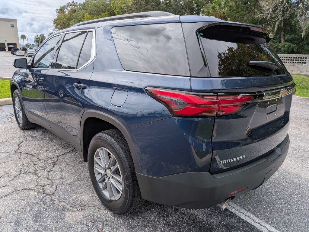 Used 2023 Chevrolet Traverse LT FWD image 6