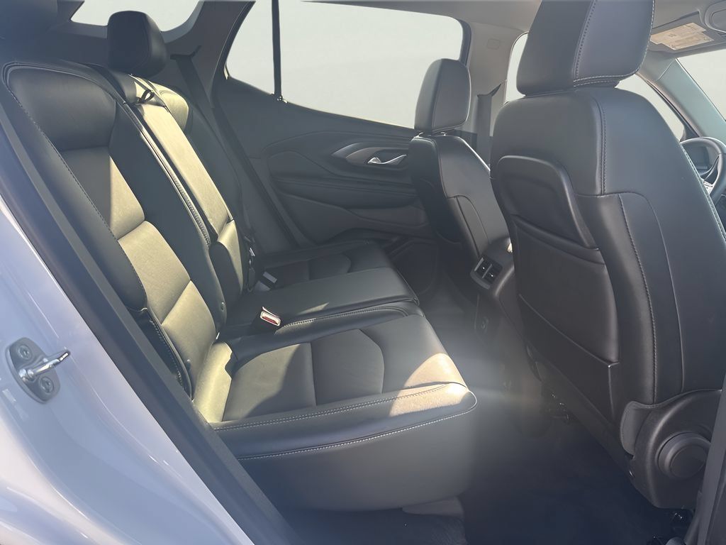 Used 2024 GMC Terrain SLT w/ Tech Package AWD/4WD image 19