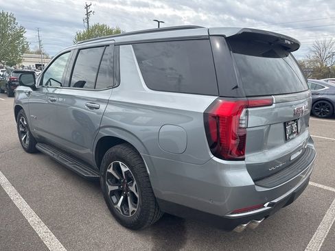 Used 2025 GMC Yukon AT4 w/ Premium Trailering Package AWD/4WD image 17