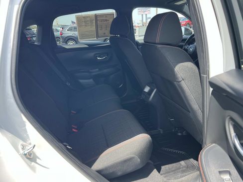 Certified 2025 Honda HR-V Sport image 29