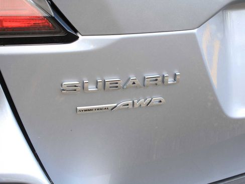 New 2025 Subaru Outback Limited image 8