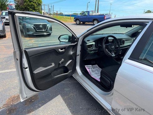 Used 2018 Kia Rio LX FWD image 9