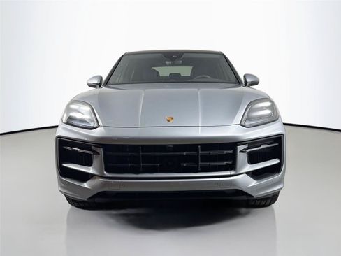 Used 2025 Porsche Cayenne Coupe AWD/4WD image 10