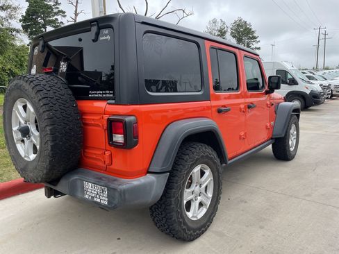 Used 2018 Jeep Wrangler Unlimited Sport S AWD/4WD image 4