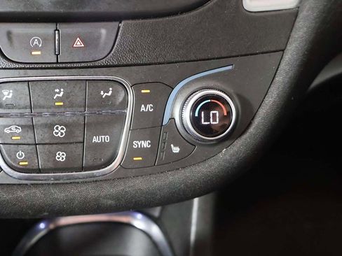 Used 2023 Chevrolet Malibu LT FWD image 42