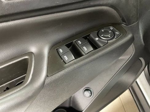 Used 2024 Chevrolet Equinox LT AWD/4WD image 19