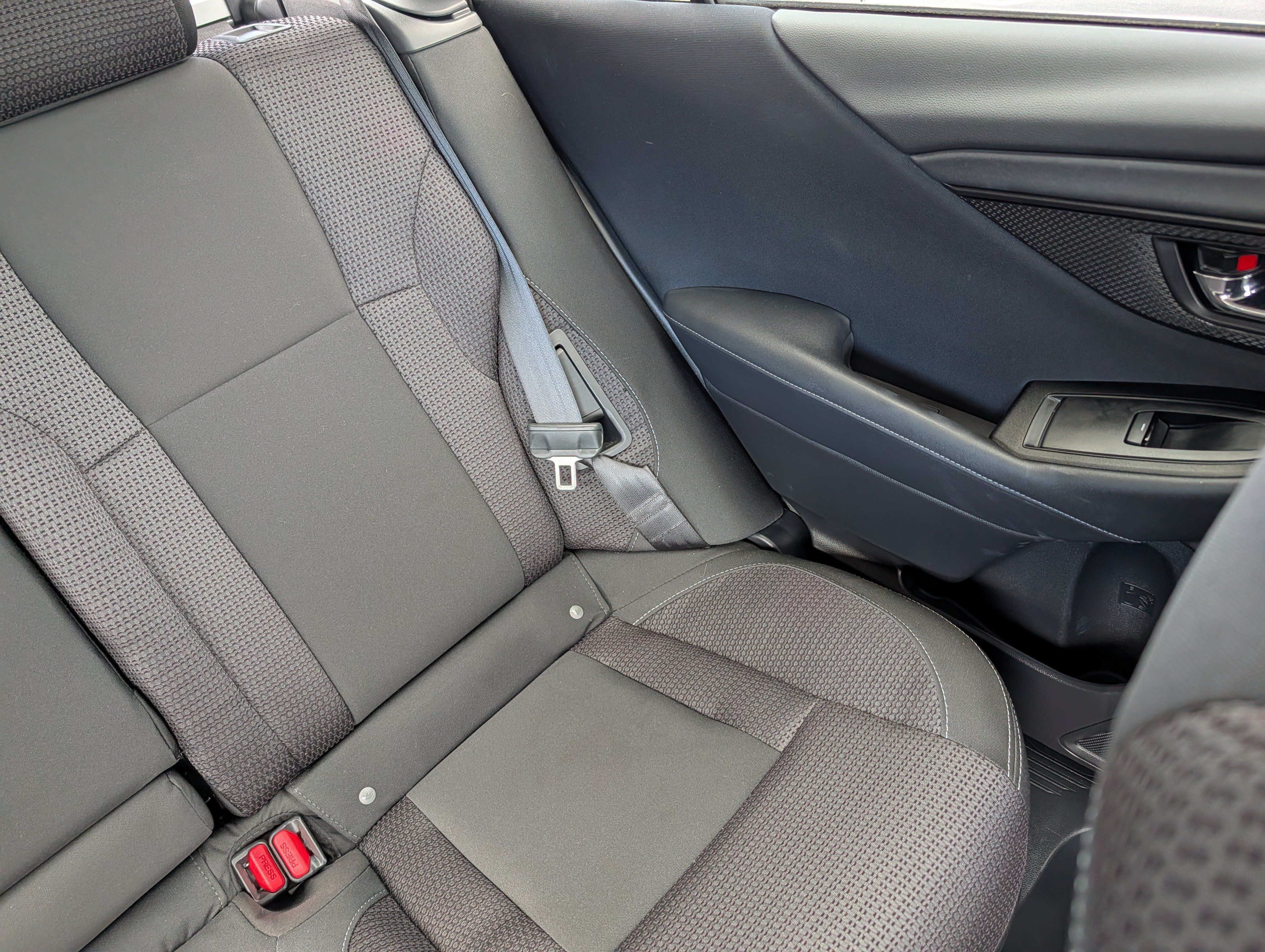 Used 2025 Subaru Outback Premium AWD/4WD image 14