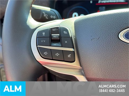 Used 2025 Ford Explorer Active image 33