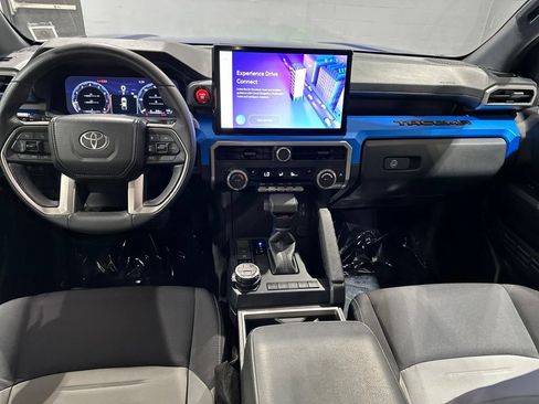 Used 2024 Toyota Tacoma TRD Off-Road AWD/4WD image 8