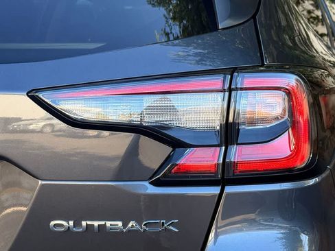 Used 2024 Subaru Outback Limited AWD/4WD image 7