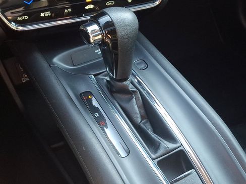 Used 2021 Honda HR-V EX image 15
