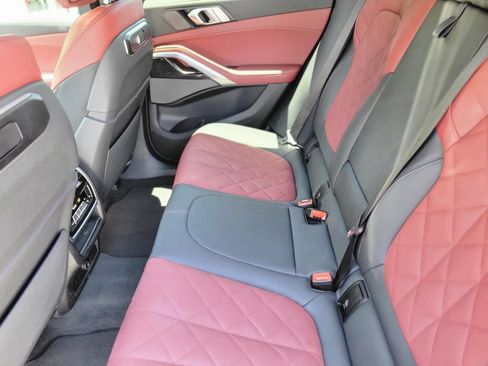 Used 2026 BMW X6 xDrive40i AWD/4WD image 12