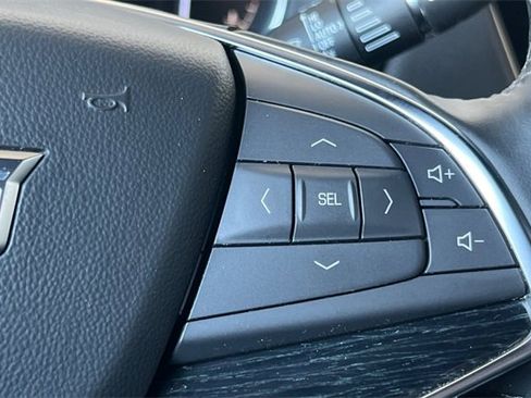 Used 2025 Cadillac XT5 Premium Luxury image 33
