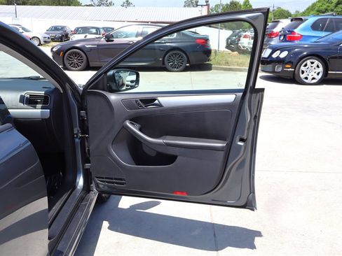 Used 2012 Volkswagen Jetta TDI FWD image 26
