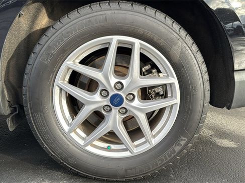 Certified 2022 Ford Edge SEL image 8