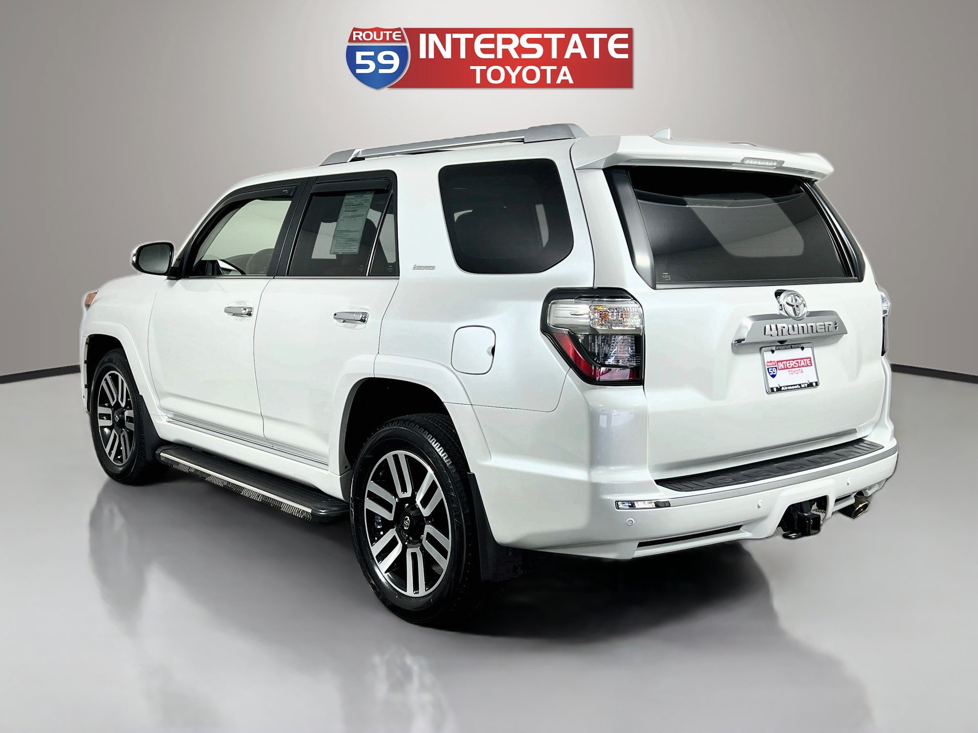 Used 2024 Toyota 4Runner Limited AWD/4WD image 5